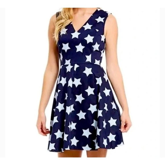 Draper James Dresses & Skirts - Draper James womens Oh My Stars fit  flare dress Dress sleevless pockets Size 6